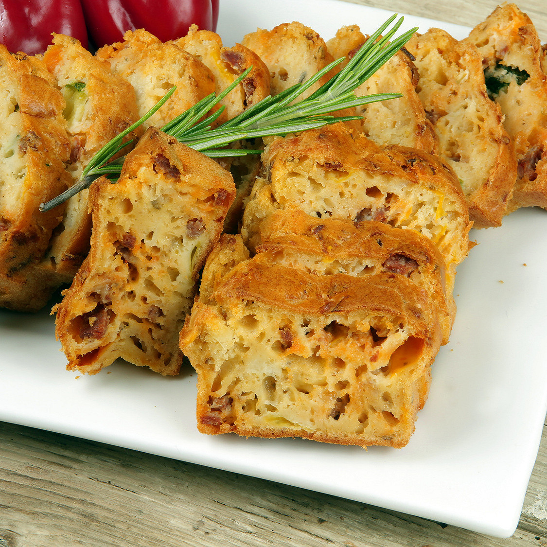 Cake au chorizo et aux poivrons