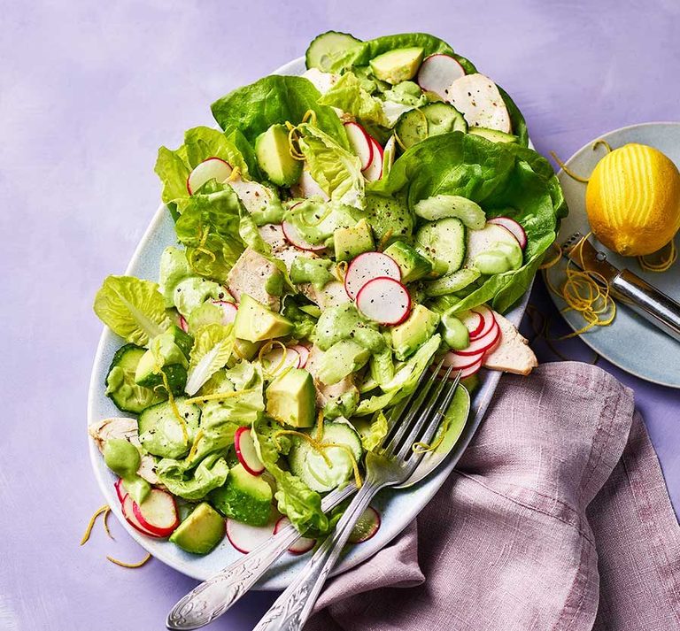 Salade déesse verte à l'avocat et au poulet