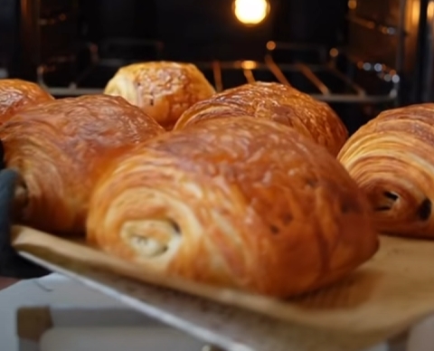 Pains au chocolat maison feuilletés