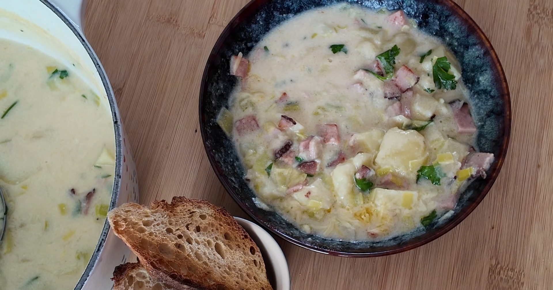 Soupe poireaux, bacon et pommes de terre
